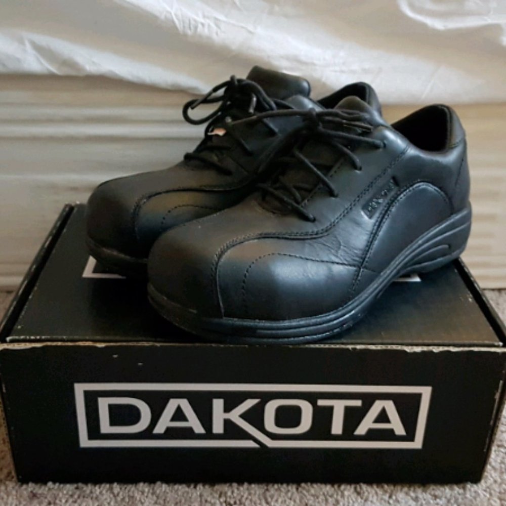Dakota Women's Anti-Slip Steel Toe Boots size 8.5